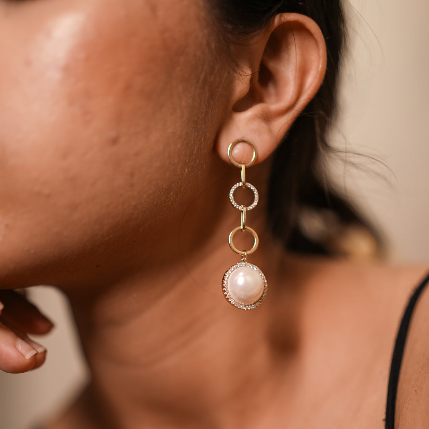 Tri Circle Pearls Earrings
